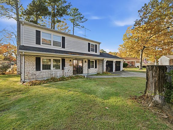 2nd image of 205 Orkney Pl