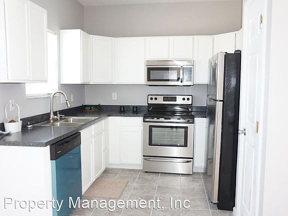 3rd image of 3820 Goforth Dr