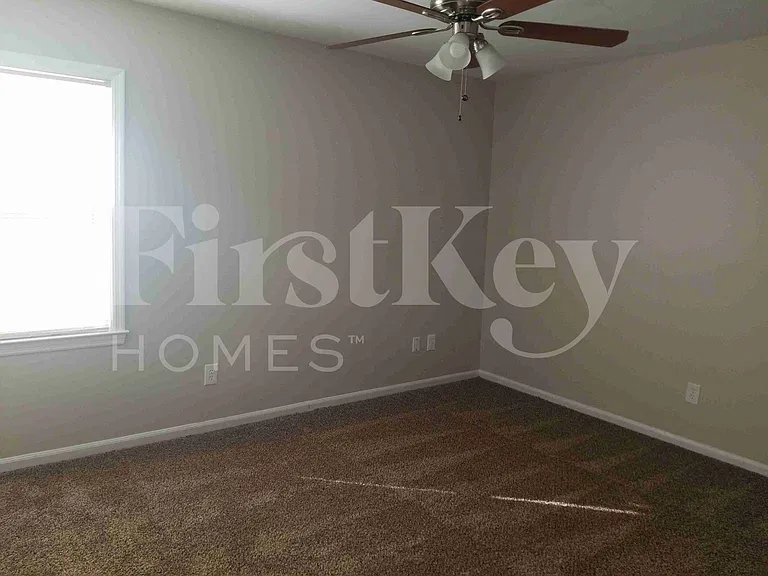430 Citadel St — Photo 11