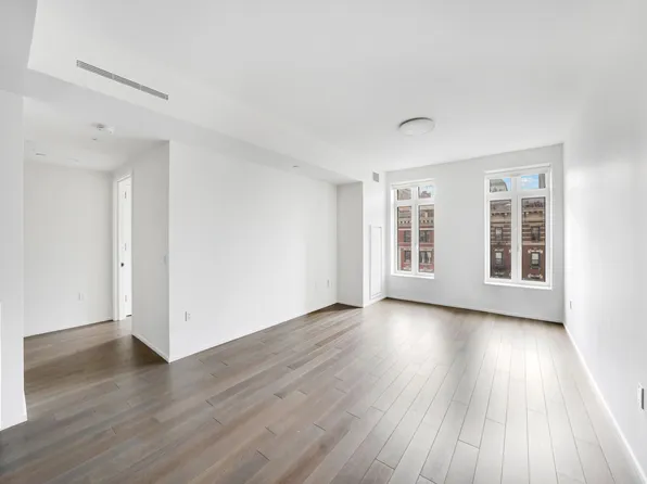 543 West 122nd Street 6G image 2 of 9