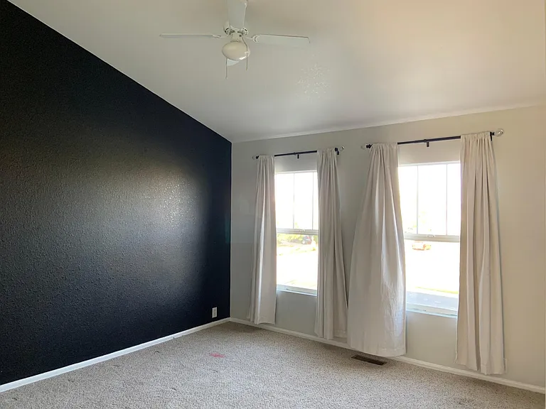 138 Foxglove Dr — Photo 9