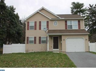 3443 Earl St, Laureldale, PA 19605