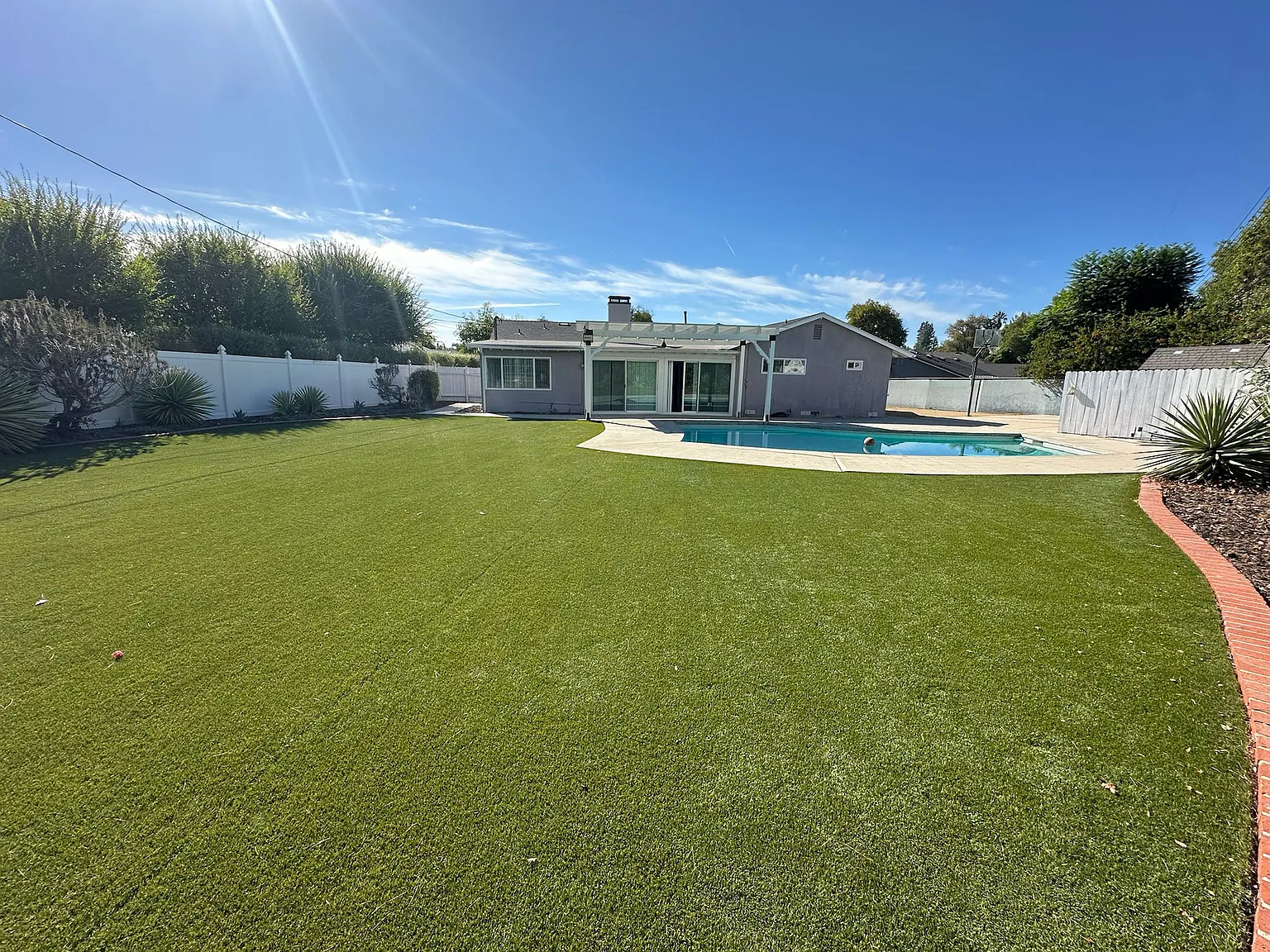 4 bed, 2.5 bath, 2157 sqft, $6,350 — Photo 2