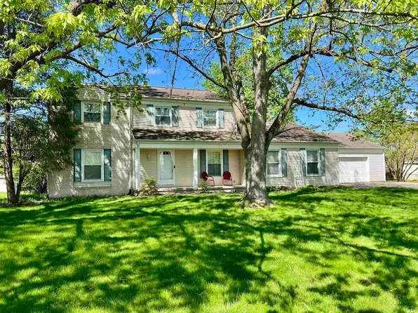 1702 N Heckathorn Dr, North Manchester, IN 46962