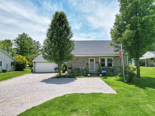 706 Curry St, Mitchell, IN 47446