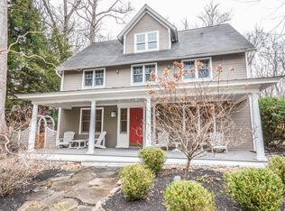 9108 Weant Dr, Great Falls, VA 22066