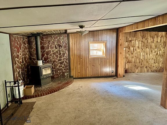 4th image of 1036 Rock Creek Rd