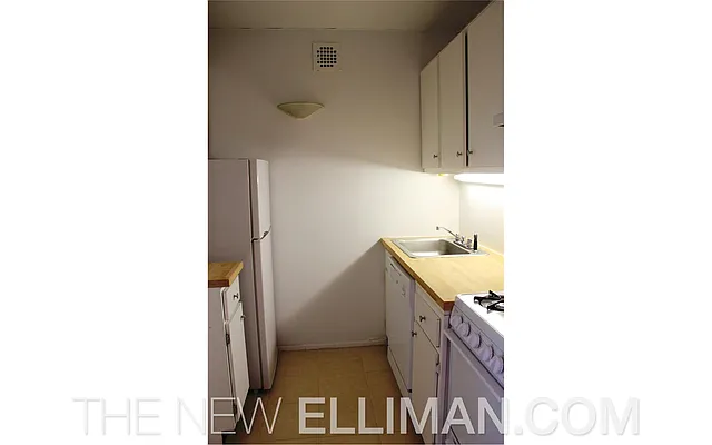 Rented by Douglas Elliman | media 25