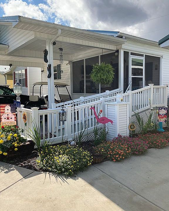 1st image of 528 Flamingo Cir