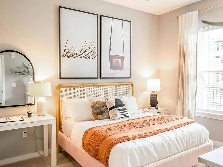 Oversized Bedrooms For King Size Accommodations