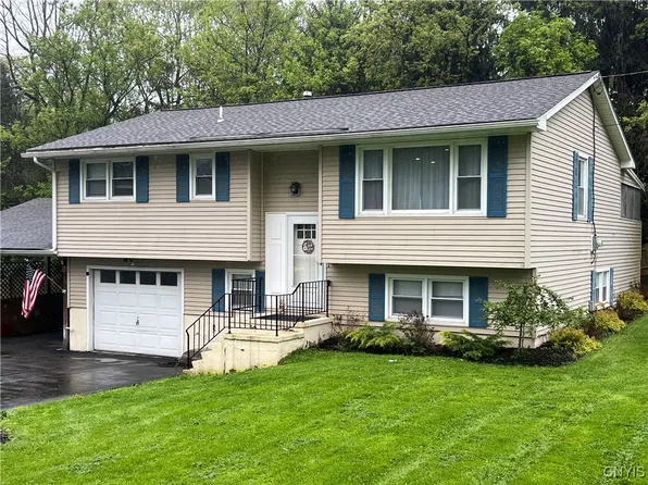 9414 Willow Brook Ln, Sauquoit, NY 13456