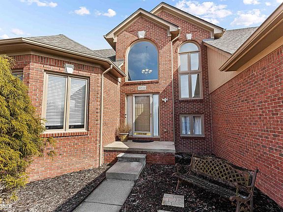 4th image of 50510 Nesting Ridge Dr