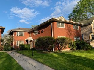 83 Groveland Ave #2F, Riverside, IL 60546