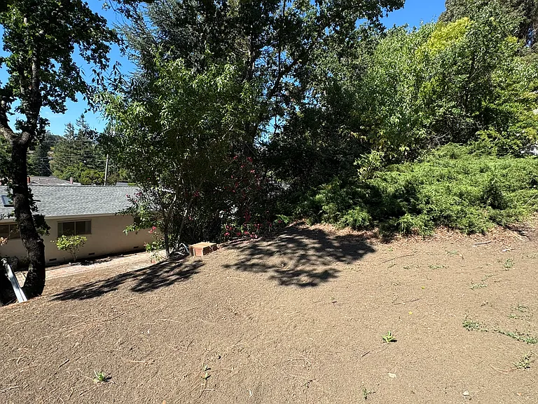 227 Ramona Rd — Photo 41
