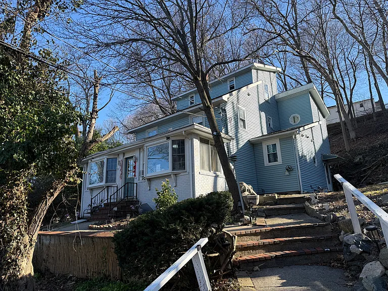 58 Lake St — Photo 15
