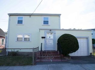 39 Sagamore St, Revere, MA 02151