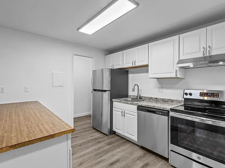 Brix Apartments — Photo 55