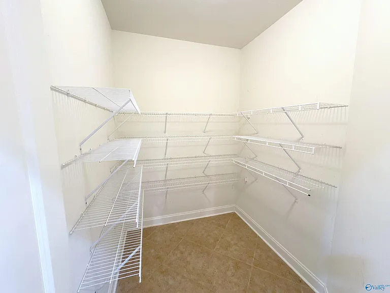 126 Windridge Way SW — Photo 18