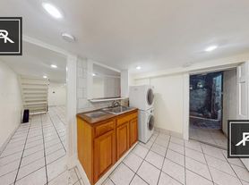6 Mark St, Jamaica Plain, MA