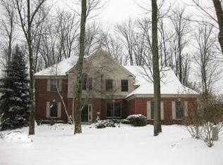 3415 Pine Ridge Dr, Lewis Center, OH 43035