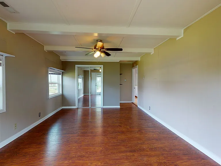 108 Hawkins Creek Ln — Photo 29