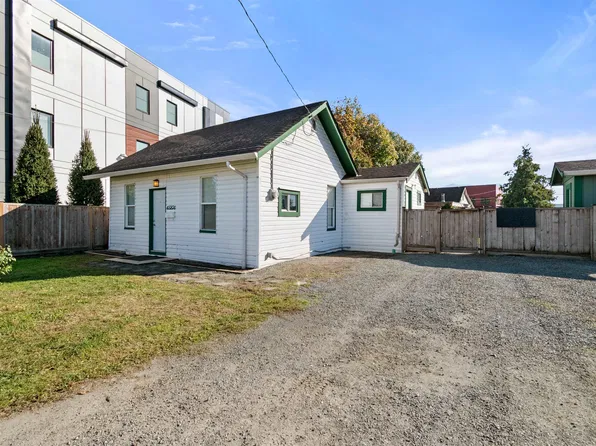 45874 Trethewey Ave, Chilliwack, BC V2P 1K5