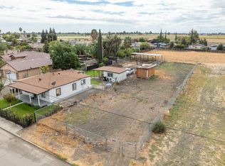 8795 Blossom Ave, Dos Palos, CA