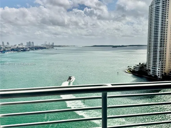 325 S Biscayne Blvd APT 2226, Miami, FL 33131