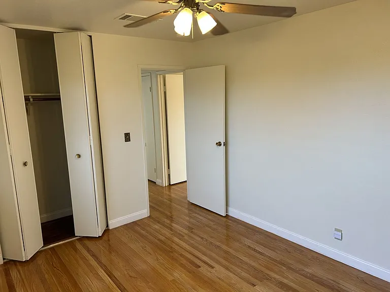 2040 Barbour Dr — Photo 20