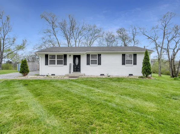 910 Turner Dr, Hartsville, TN 37074