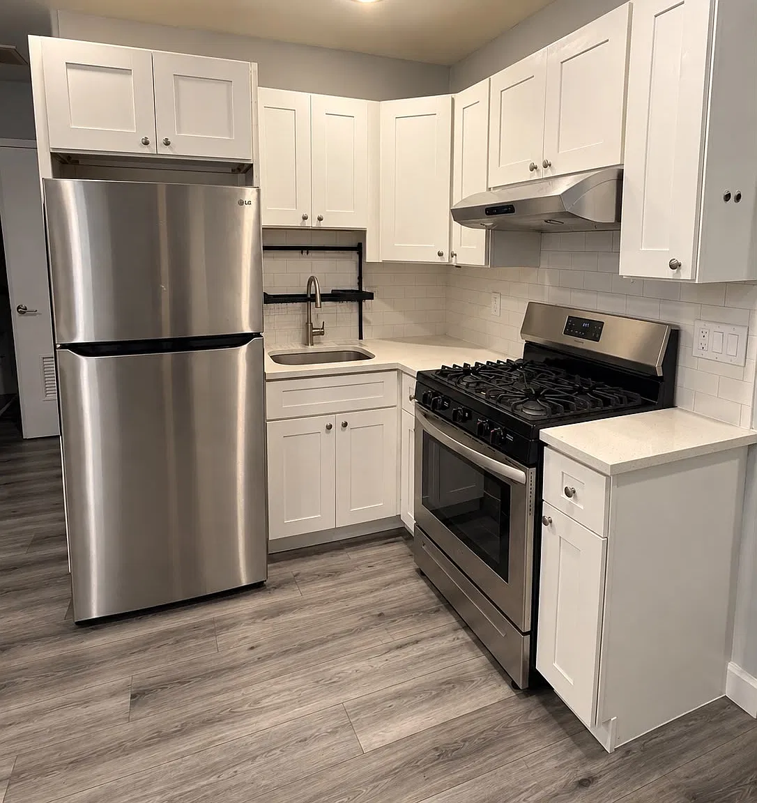 1 bed, $1,709 — Photo 4