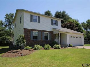 7 Quail Holw, Clifton Park, NY 12065