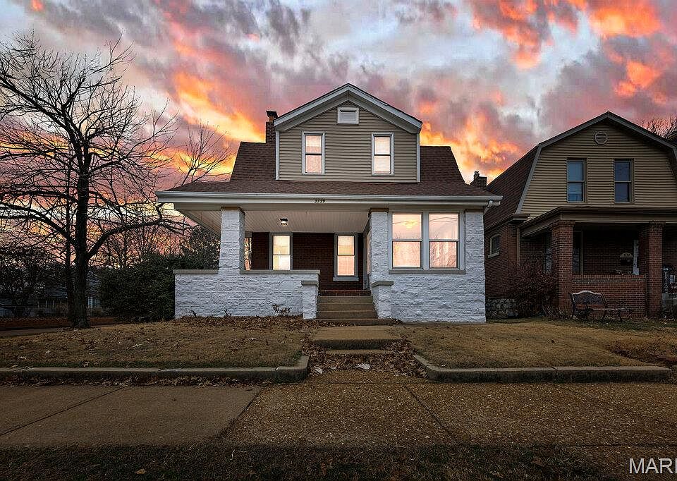 1st image of 3139 Ivanhoe Ave