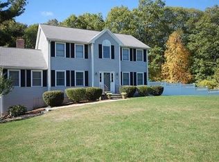 3 Lapham Ct, Mendon, MA 01756