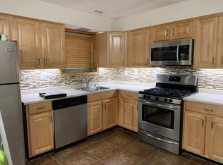 35 Cottage Gate Rd, Sicklerville, NJ 08081