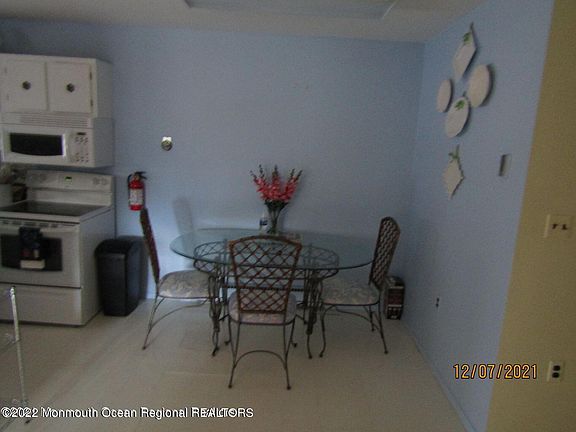 5th image of 24 Crestwood Parkway #A