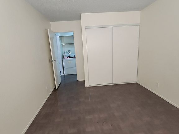 3rd image of 840 King Richard Ave #D4f77bc09