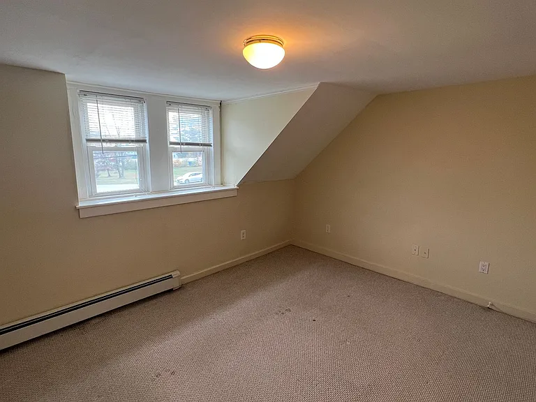 122 Lafayette Rd — Photo 19