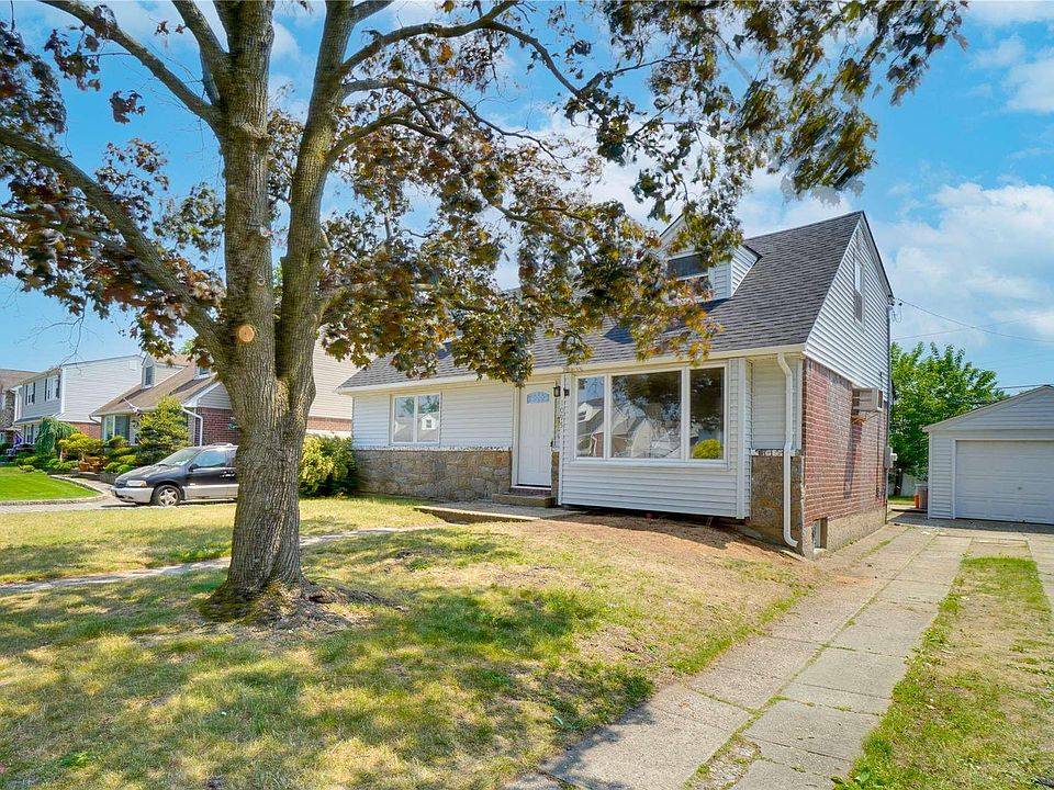 1st image of 1095 Lorraine Dr