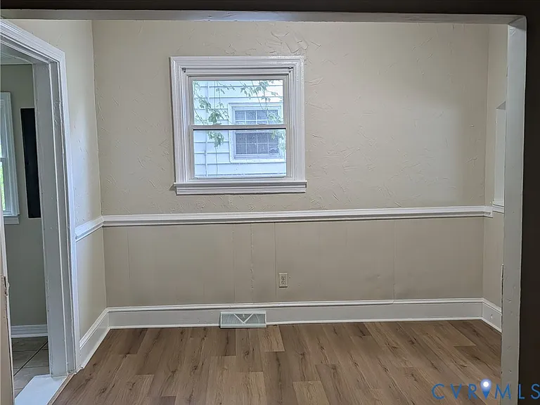 726 Jefferson Pl — Photo 7