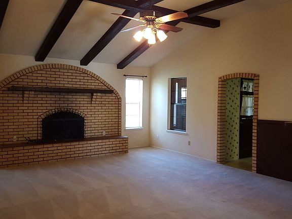 3rd image of 1203 Hamilton Dr