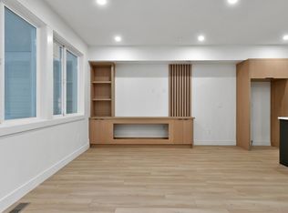 32905 3rd Ave, Mission, BC V2V1N8