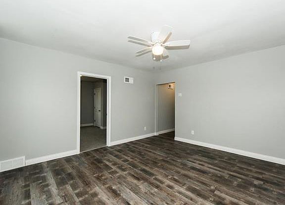 2nd image of 10106 Clairmont Dr