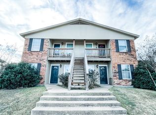211 W Dabney St APT A, Cleburne, TX 76033
