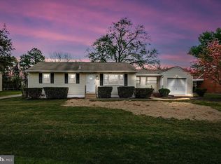 35 Holly Corner Rd, Fredericksburg, VA 22406