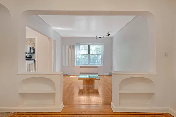 Sold by FILO REAL ESTATE GROUP LLC | media 32