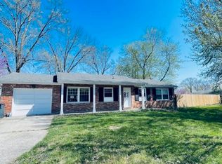 708 Woodridge Dr, Columbia, MO 65201