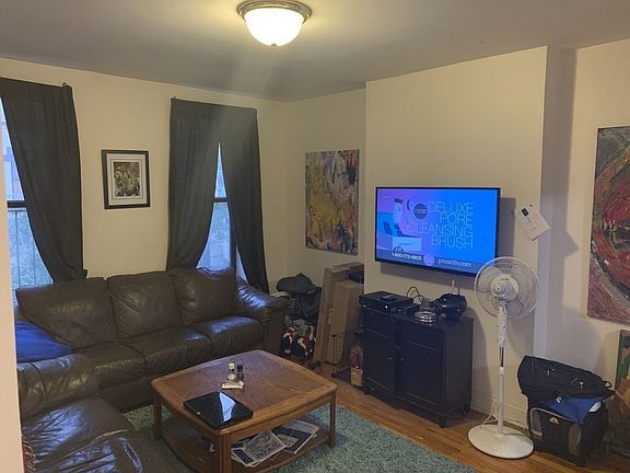 3rd image of 304 E 93rd St APT 2A