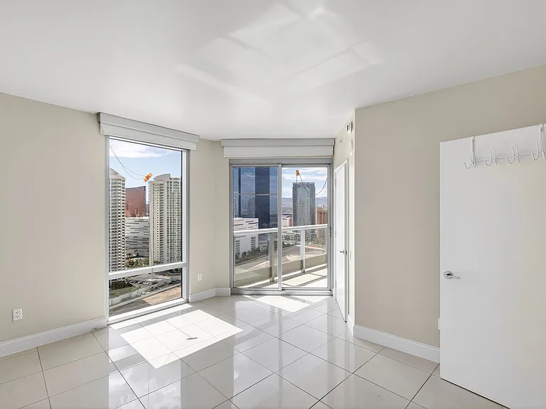 222 Karen Ave #3005 — Photo 11