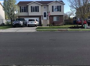 457 Canyon View Dr, Ogden, UT 84404